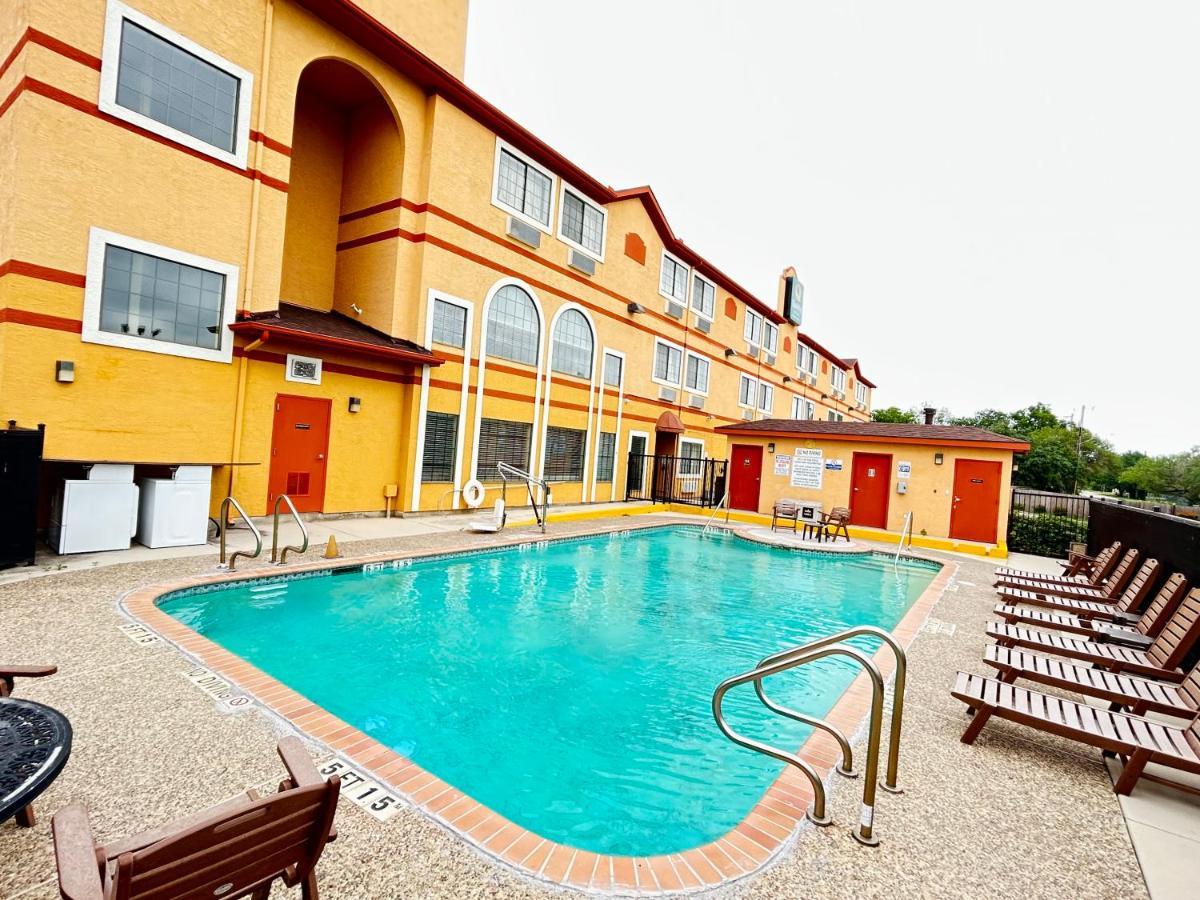 Quality Suites San Antonio Extérieur photo